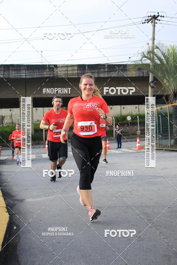 Buy your photos of the eventSantander Track & Field Run Series - Shopping Tambor on Fotop