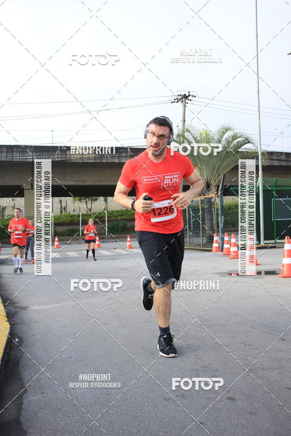 Buy your photos of the eventSantander Track & Field Run Series - Shopping Tambor on Fotop