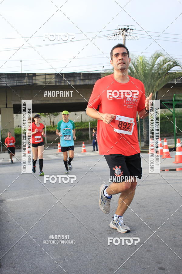 Buy your photos of the eventSantander Track & Field Run Series - Shopping Tambor on Fotop