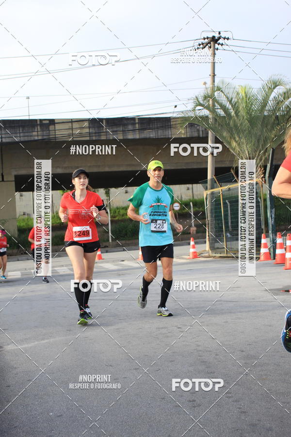 Buy your photos of the eventSantander Track & Field Run Series - Shopping Tambor on Fotop