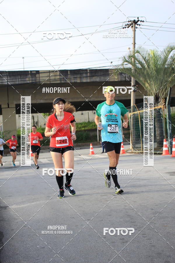 Buy your photos of the eventSantander Track & Field Run Series - Shopping Tambor on Fotop