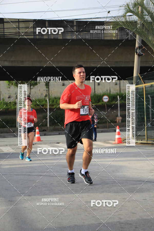 Buy your photos of the eventSantander Track & Field Run Series - Shopping Tambor on Fotop