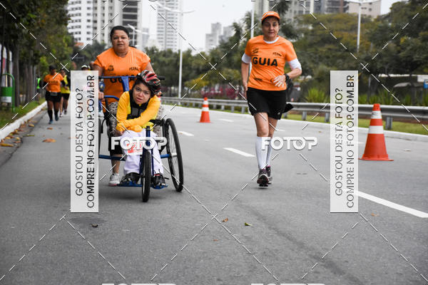 Buy your photos of the eventSantander Track & Field Run Series - Paineiras Shopping on Fotop