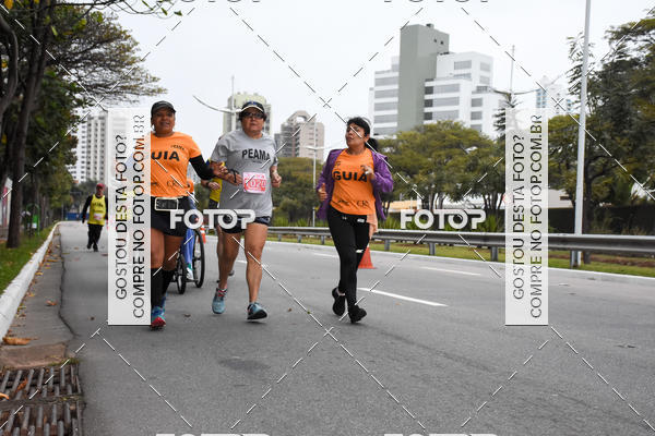 Buy your photos of the eventSantander Track & Field Run Series - Paineiras Shopping on Fotop