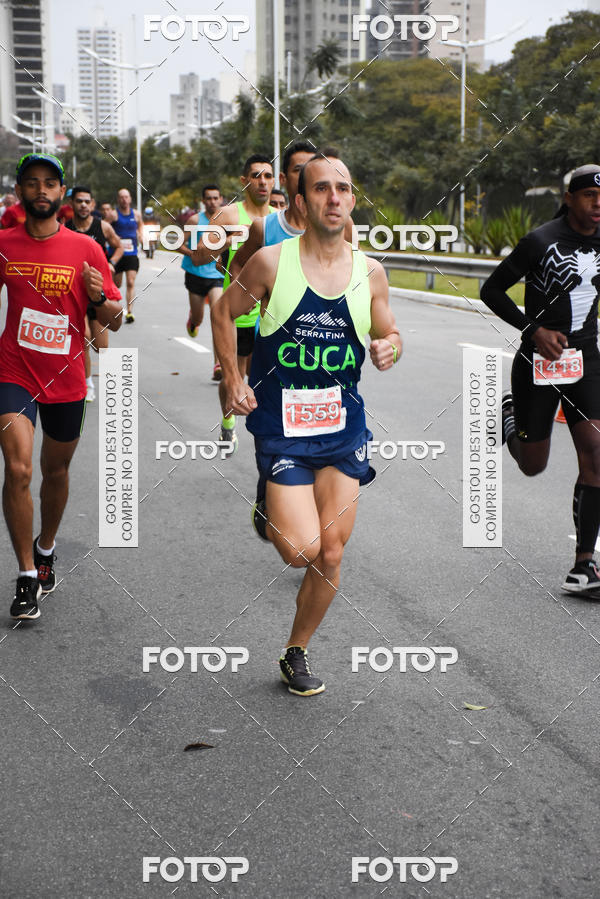 Buy your photos of the eventSantander Track & Field Run Series - Paineiras Shopping on Fotop