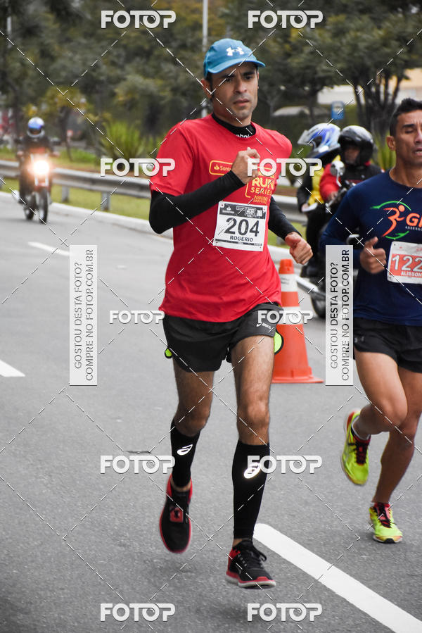 Buy your photos of the eventSantander Track & Field Run Series - Paineiras Shopping on Fotop