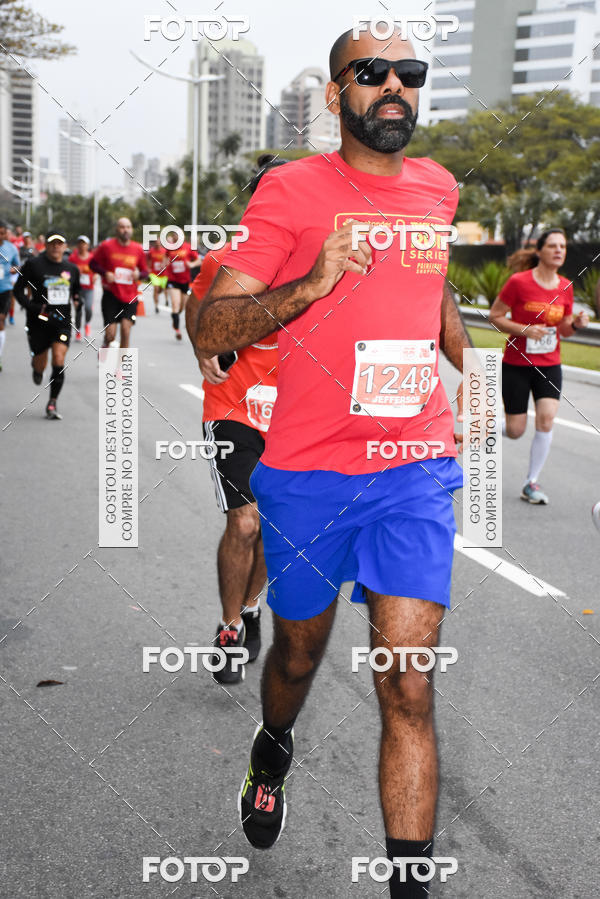 Buy your photos of the eventSantander Track & Field Run Series - Paineiras Shopping on Fotop