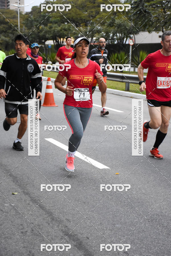 Buy your photos of the eventSantander Track & Field Run Series - Paineiras Shopping on Fotop