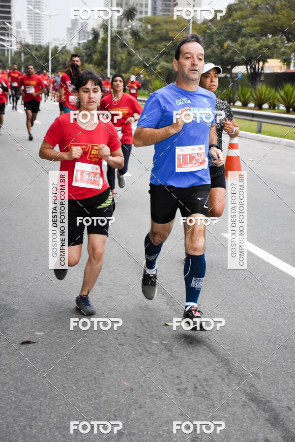 Buy your photos of the eventSantander Track & Field Run Series - Paineiras Shopping on Fotop