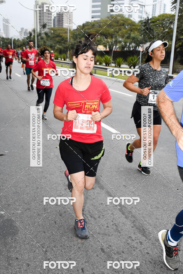 Buy your photos of the eventSantander Track & Field Run Series - Paineiras Shopping on Fotop