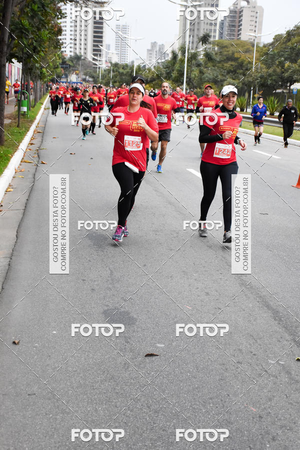 Buy your photos of the eventSantander Track & Field Run Series - Paineiras Shopping on Fotop