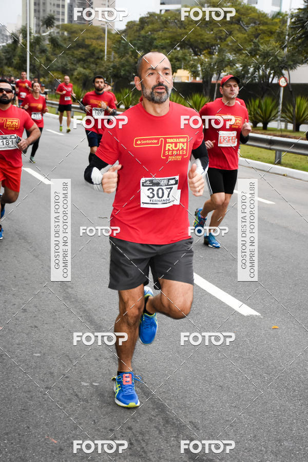 Buy your photos of the eventSantander Track & Field Run Series - Paineiras Shopping on Fotop