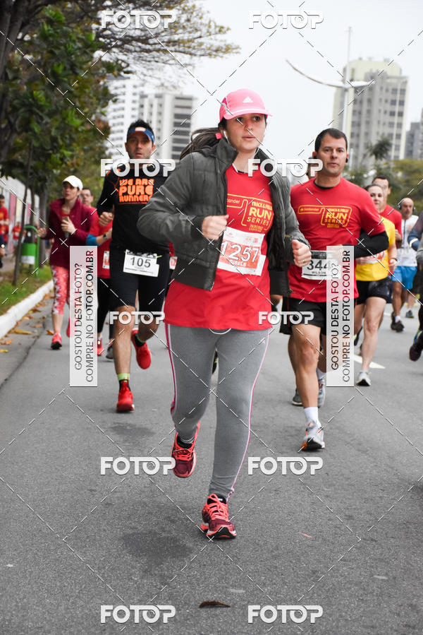 Buy your photos of the eventSantander Track & Field Run Series - Paineiras Shopping on Fotop