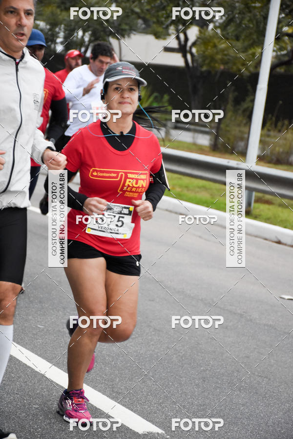 Buy your photos of the eventSantander Track & Field Run Series - Paineiras Shopping on Fotop