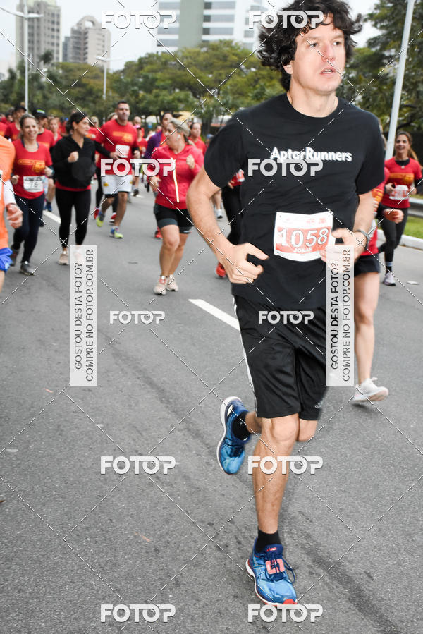 Buy your photos of the eventSantander Track & Field Run Series - Paineiras Shopping on Fotop