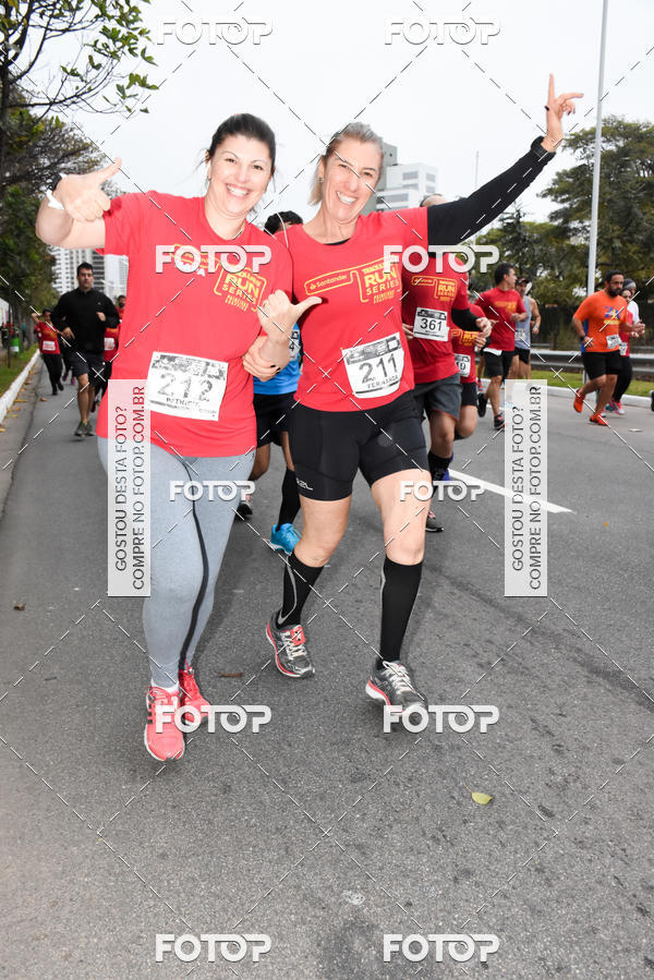 Buy your photos of the eventSantander Track & Field Run Series - Paineiras Shopping on Fotop