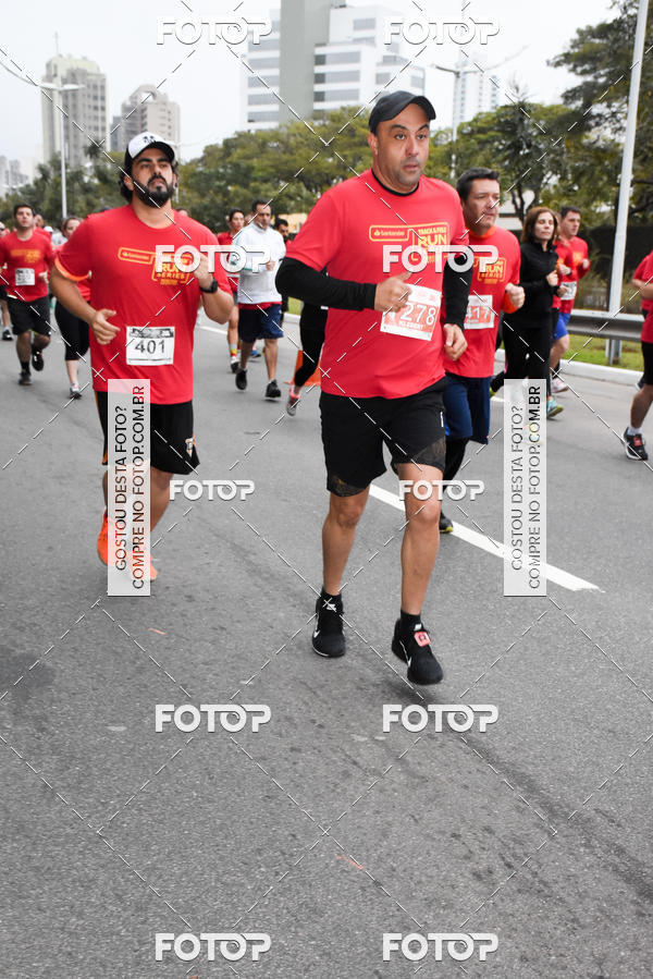Buy your photos of the eventSantander Track & Field Run Series - Paineiras Shopping on Fotop
