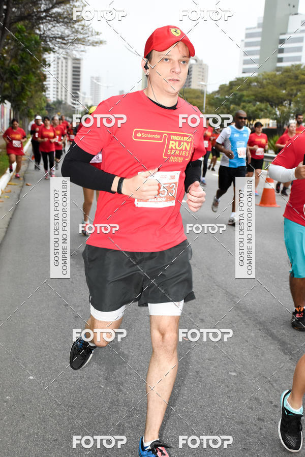 Buy your photos of the eventSantander Track & Field Run Series - Paineiras Shopping on Fotop