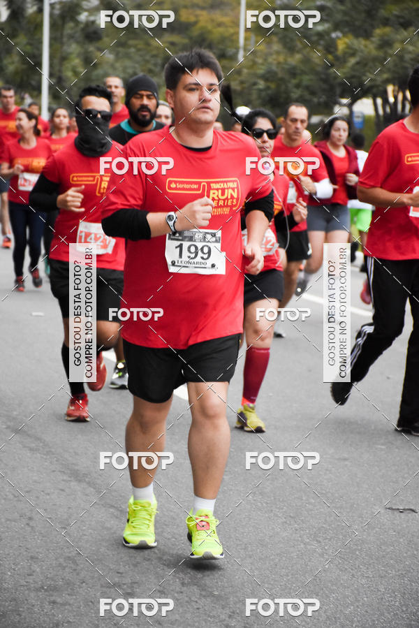 Buy your photos of the eventSantander Track & Field Run Series - Paineiras Shopping on Fotop