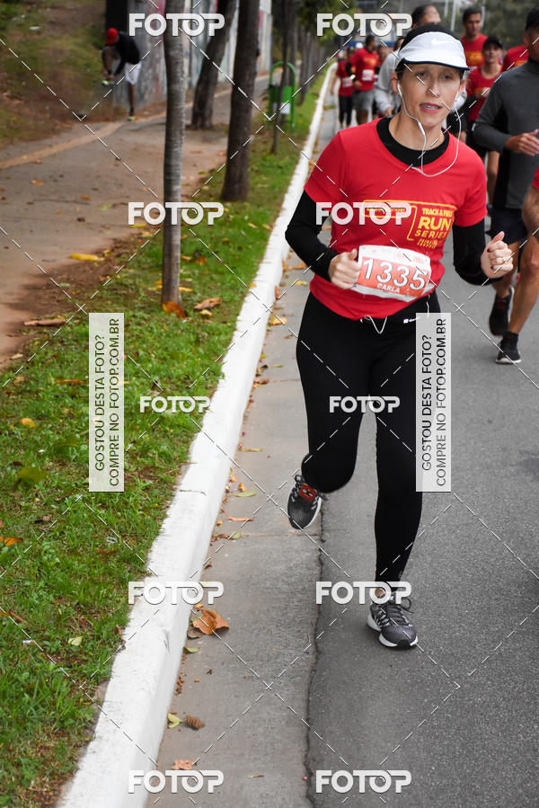 Buy your photos of the eventSantander Track & Field Run Series - Paineiras Shopping on Fotop