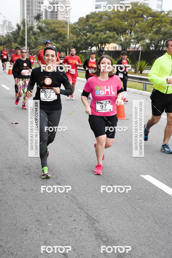 Buy your photos of the eventSantander Track & Field Run Series - Paineiras Shopping on Fotop