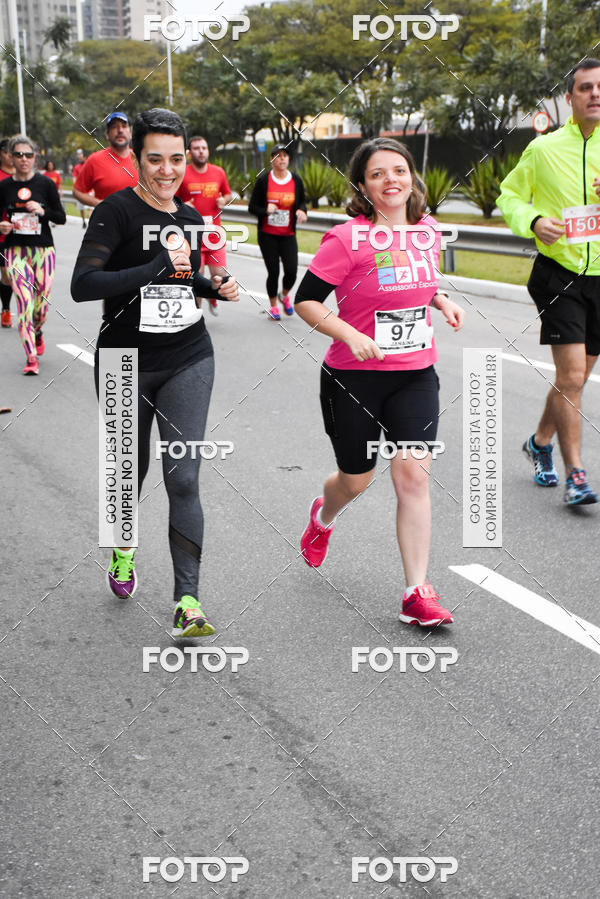 Buy your photos of the eventSantander Track & Field Run Series - Paineiras Shopping on Fotop