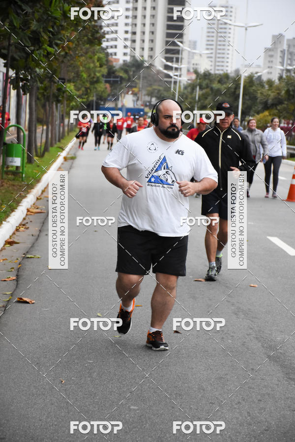 Buy your photos of the eventSantander Track & Field Run Series - Paineiras Shopping on Fotop