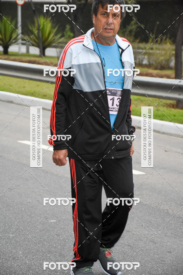 Buy your photos of the eventSantander Track & Field Run Series - Paineiras Shopping on Fotop