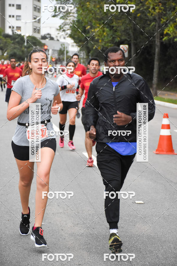 Buy your photos of the eventSantander Track & Field Run Series - Paineiras Shopping on Fotop