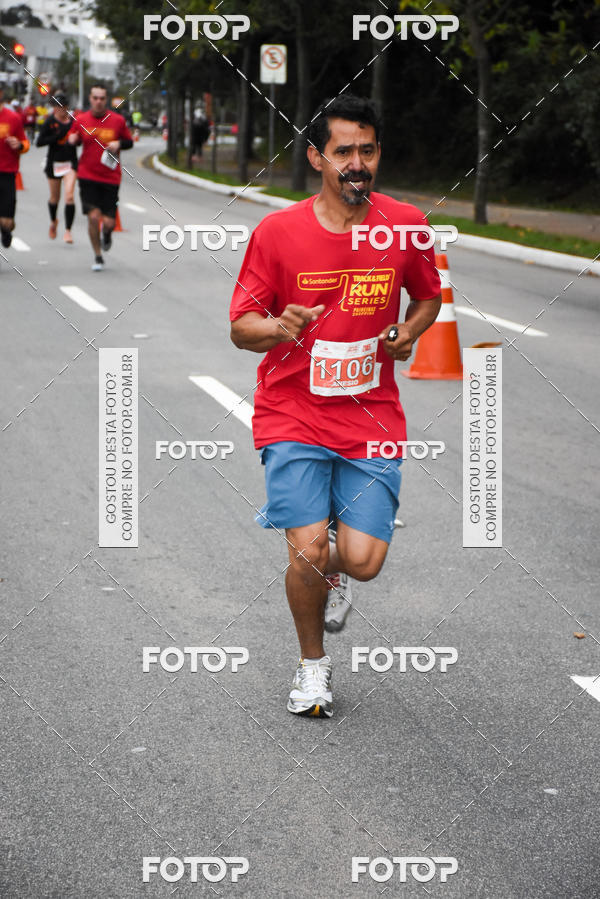 Buy your photos of the eventSantander Track & Field Run Series - Paineiras Shopping on Fotop