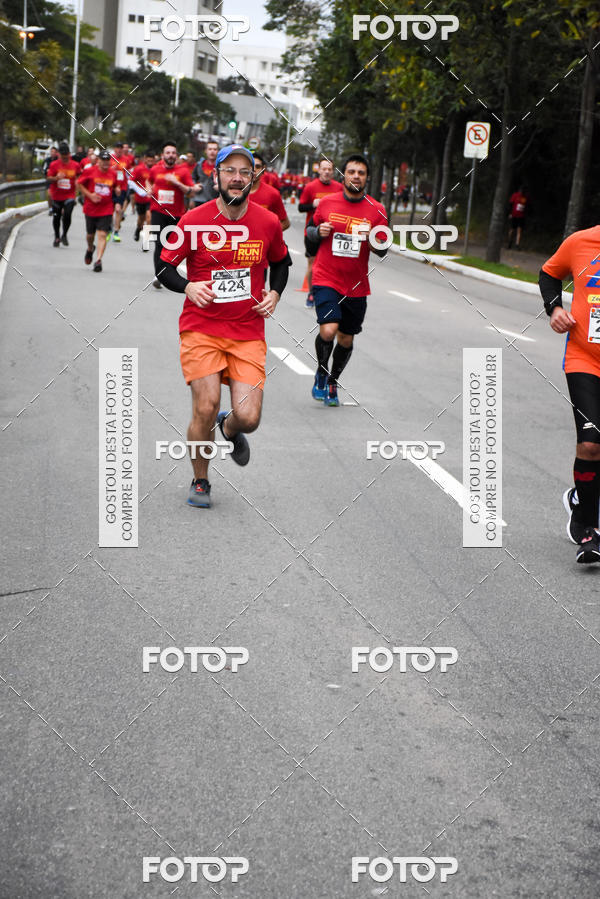 Buy your photos of the eventSantander Track & Field Run Series - Paineiras Shopping on Fotop