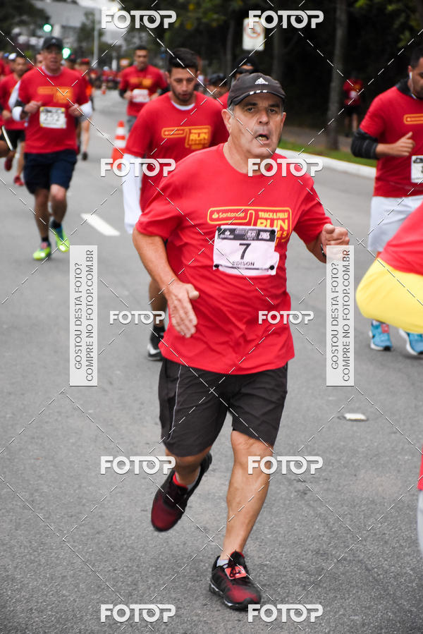 Buy your photos of the eventSantander Track & Field Run Series - Paineiras Shopping on Fotop