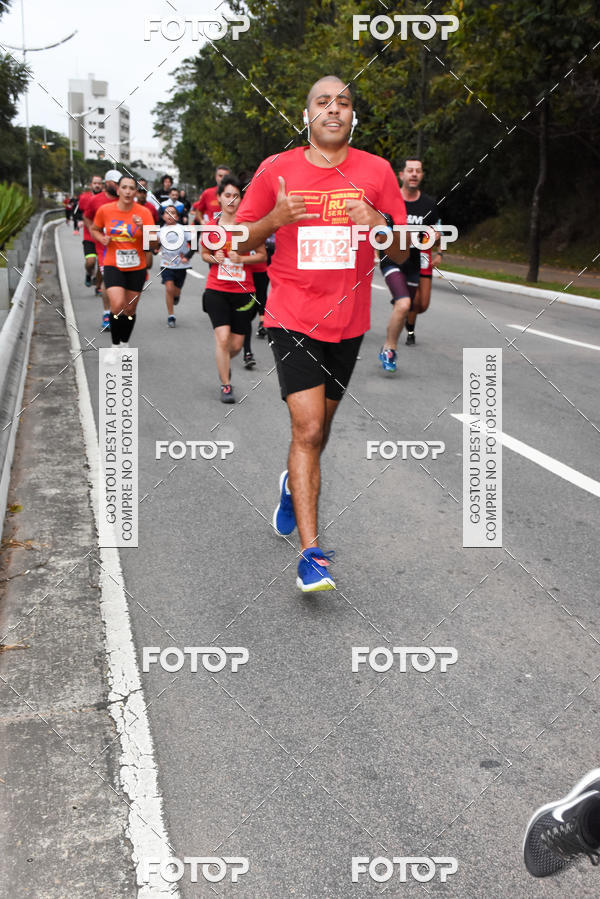 Buy your photos of the eventSantander Track & Field Run Series - Paineiras Shopping on Fotop