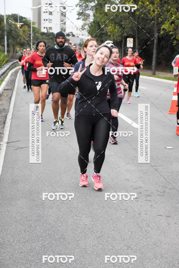 Buy your photos of the eventSantander Track & Field Run Series - Paineiras Shopping on Fotop