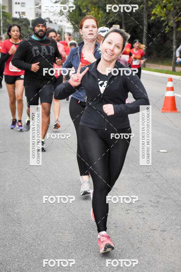 Buy your photos of the eventSantander Track & Field Run Series - Paineiras Shopping on Fotop