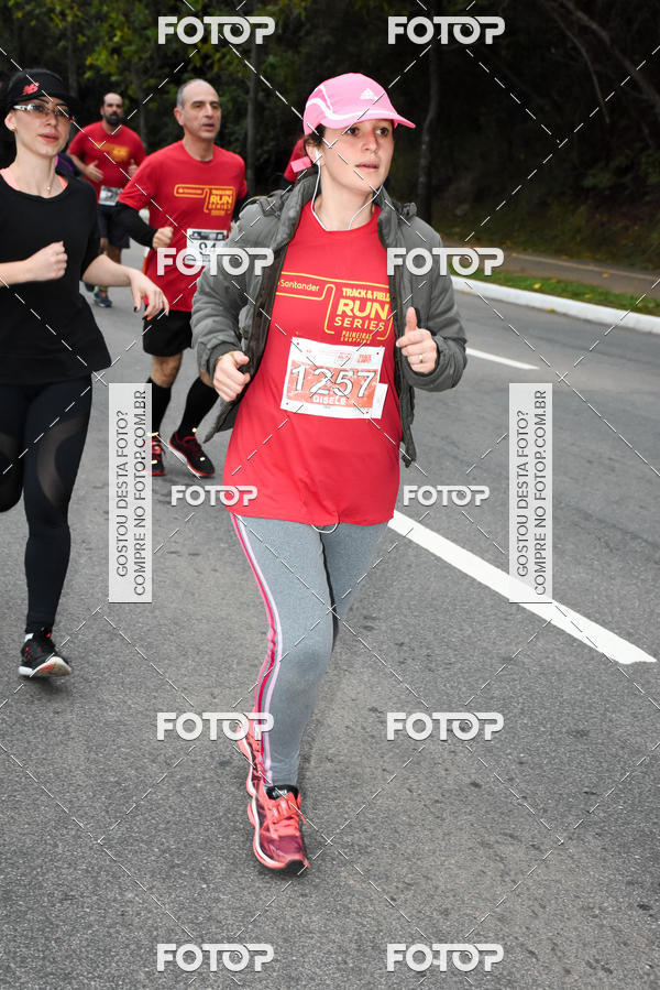 Buy your photos of the eventSantander Track & Field Run Series - Paineiras Shopping on Fotop