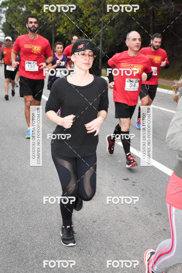 Buy your photos of the eventSantander Track & Field Run Series - Paineiras Shopping on Fotop