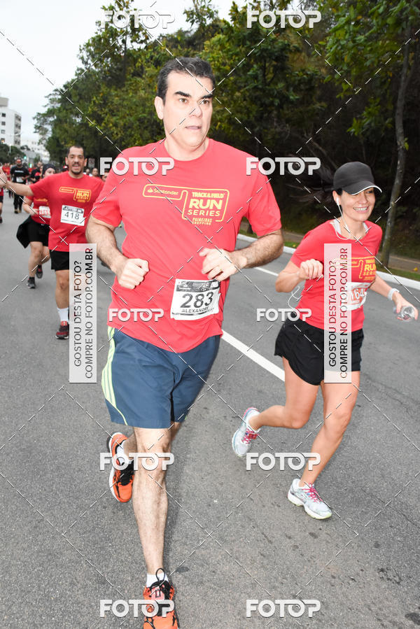 Buy your photos of the eventSantander Track & Field Run Series - Paineiras Shopping on Fotop
