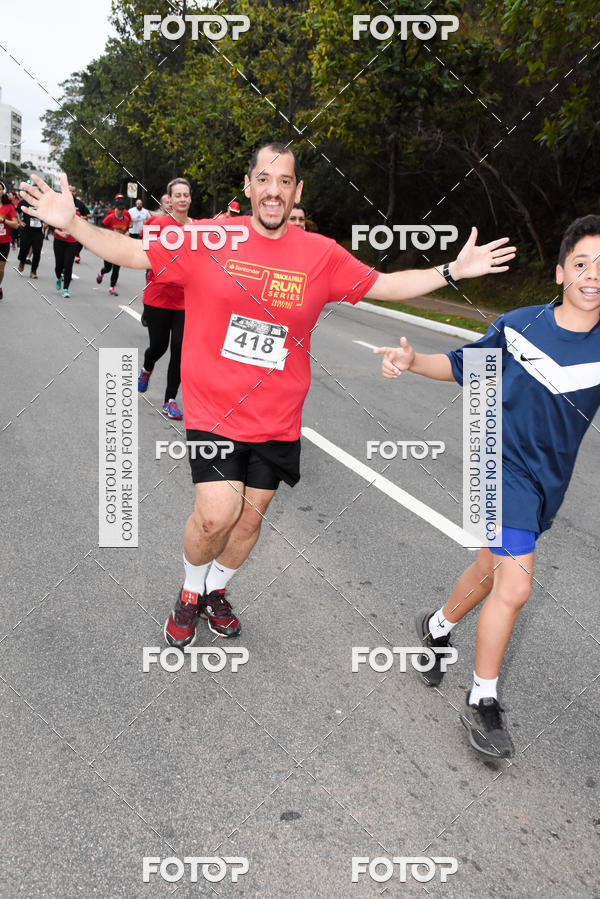 Buy your photos of the eventSantander Track & Field Run Series - Paineiras Shopping on Fotop