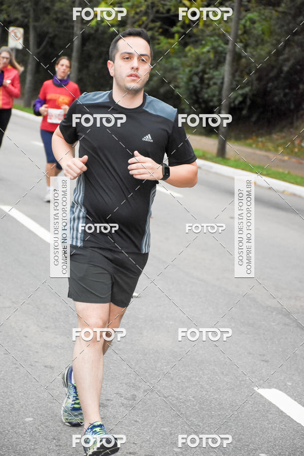 Buy your photos of the eventSantander Track & Field Run Series - Paineiras Shopping on Fotop