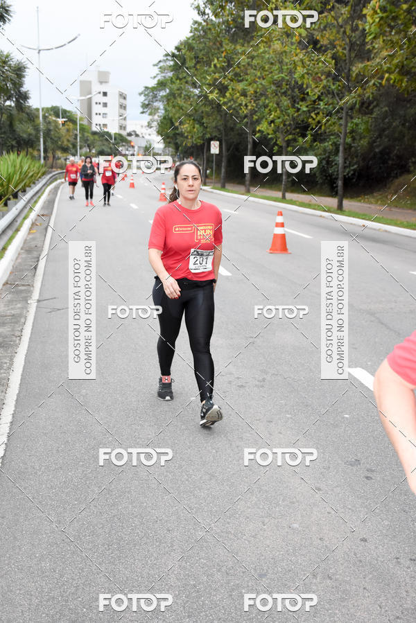 Buy your photos of the eventSantander Track & Field Run Series - Paineiras Shopping on Fotop