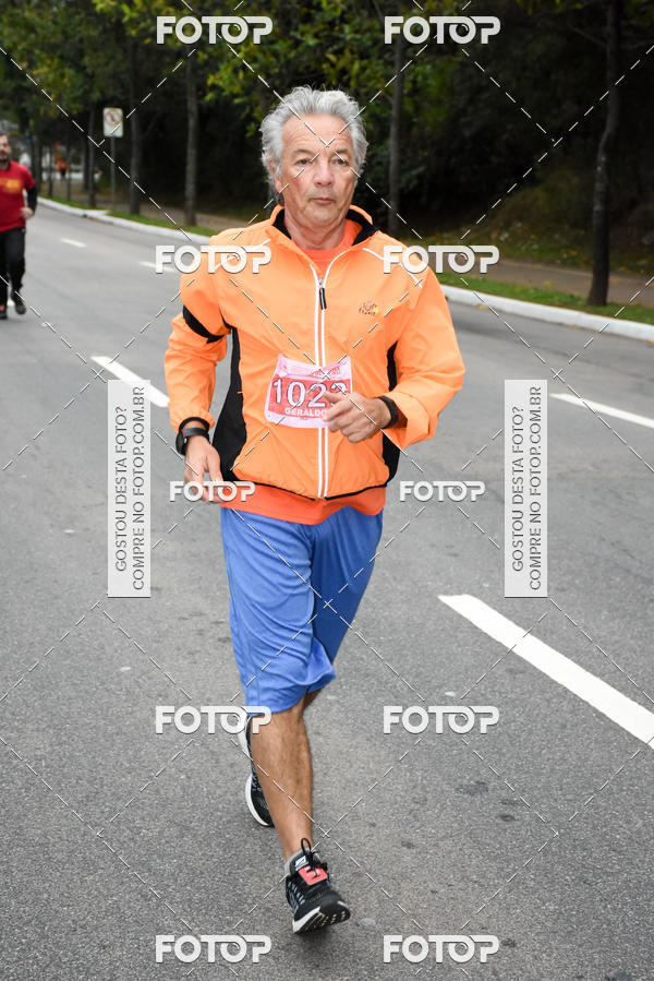 Buy your photos of the eventSantander Track & Field Run Series - Paineiras Shopping on Fotop