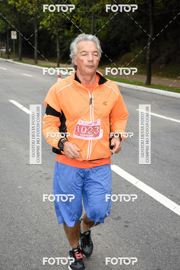 Buy your photos of the eventSantander Track & Field Run Series - Paineiras Shopping on Fotop
