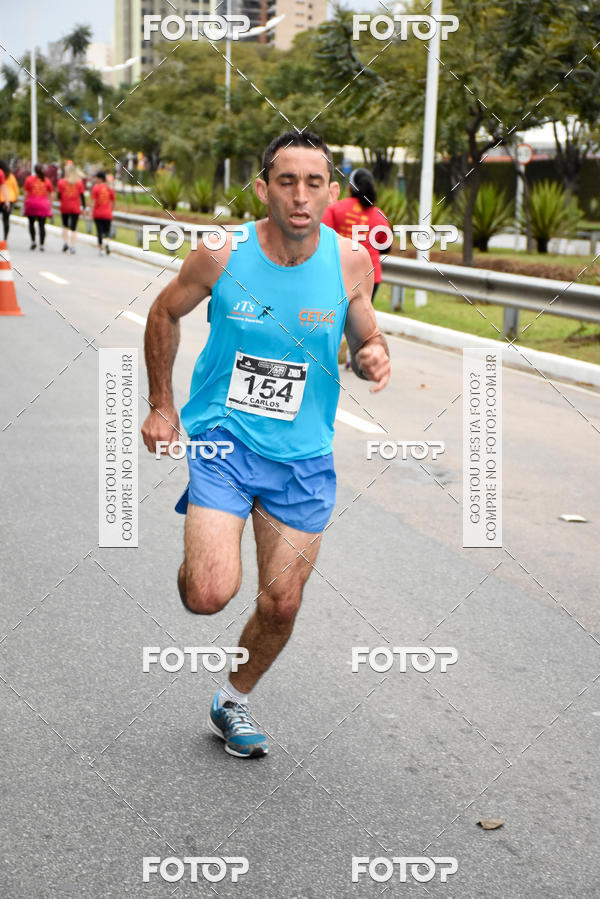 Buy your photos of the eventSantander Track & Field Run Series - Paineiras Shopping on Fotop