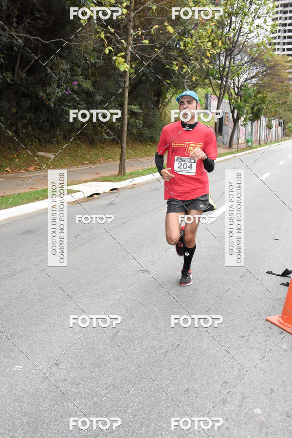Buy your photos of the eventSantander Track & Field Run Series - Paineiras Shopping on Fotop