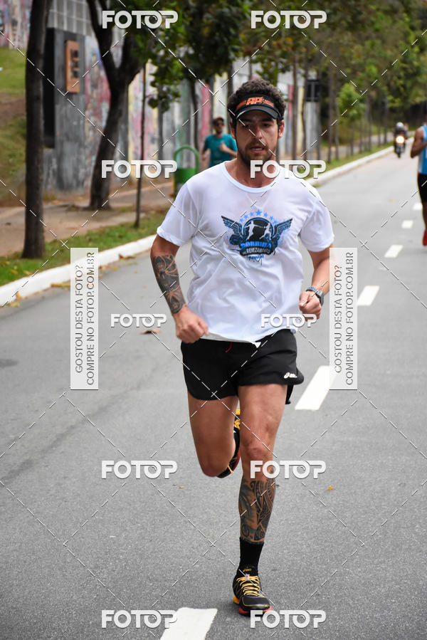 Buy your photos of the eventSantander Track & Field Run Series - Paineiras Shopping on Fotop