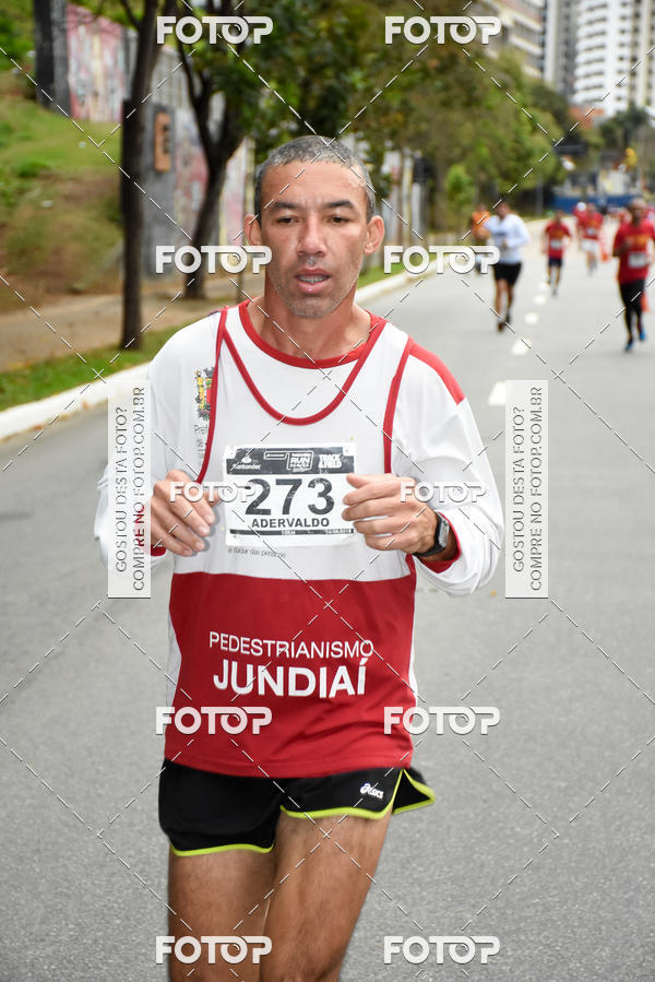 Buy your photos of the eventSantander Track & Field Run Series - Paineiras Shopping on Fotop