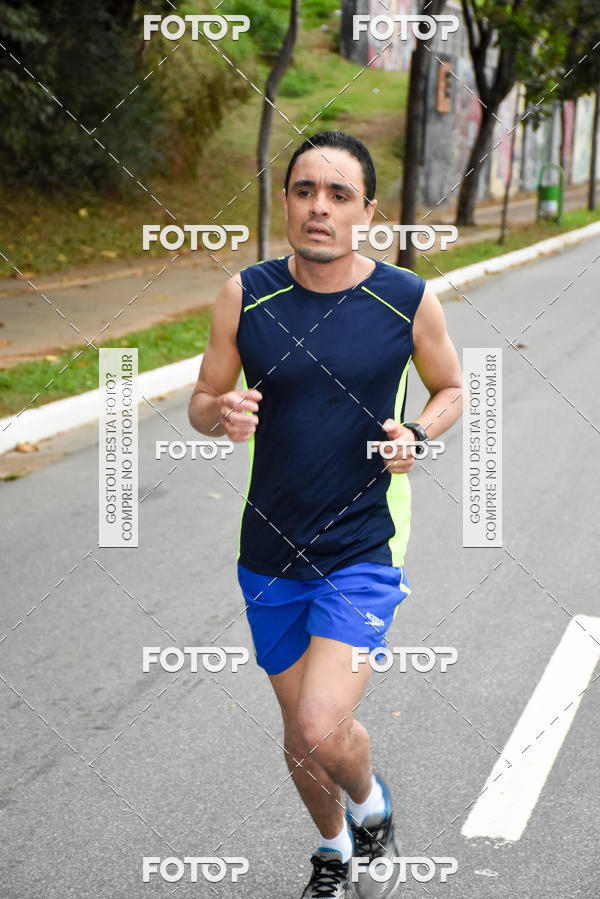 Buy your photos of the eventSantander Track & Field Run Series - Paineiras Shopping on Fotop
