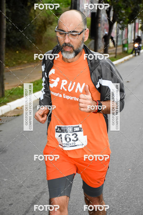 Buy your photos of the eventSantander Track & Field Run Series - Paineiras Shopping on Fotop