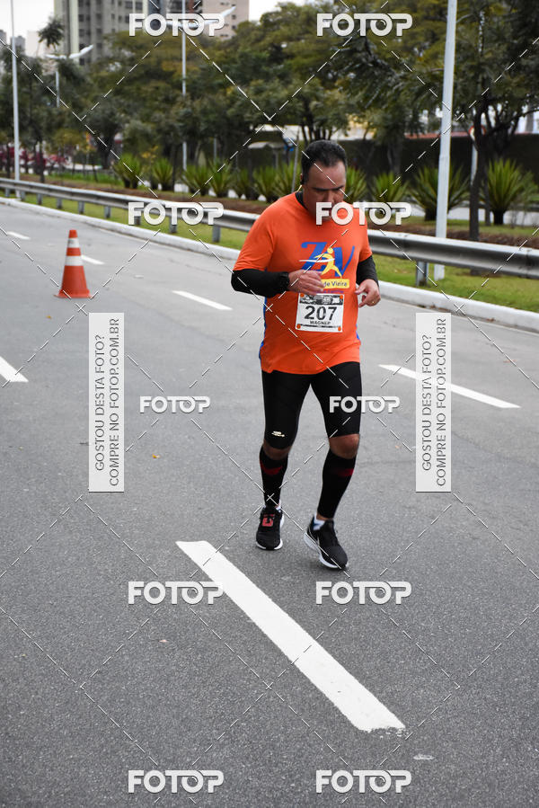 Buy your photos of the eventSantander Track & Field Run Series - Paineiras Shopping on Fotop